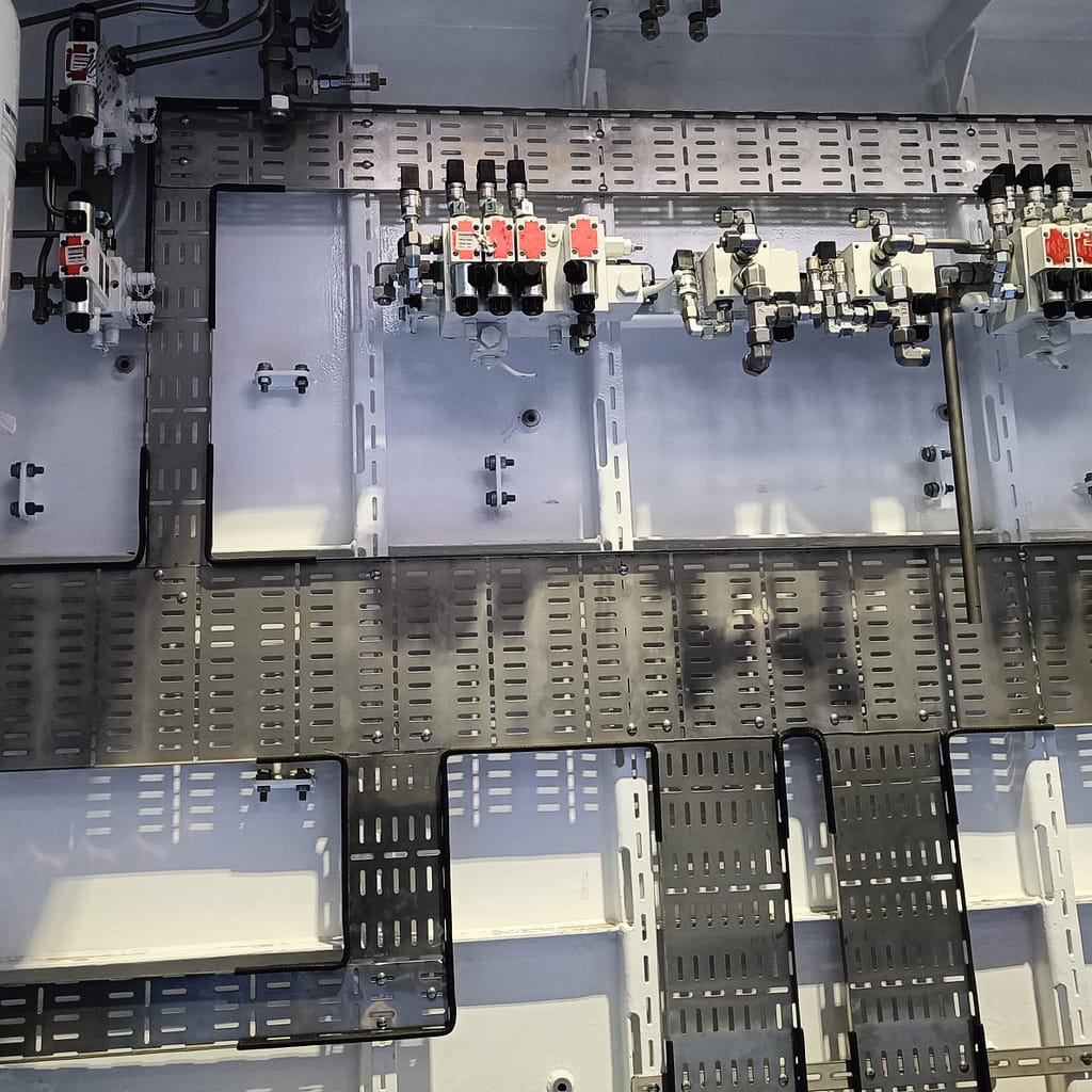 cable trays installation