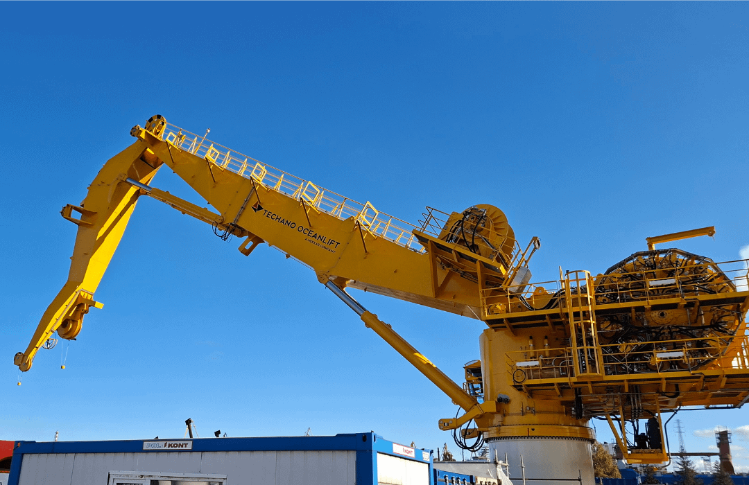 AHC knuckle boom crane 150t